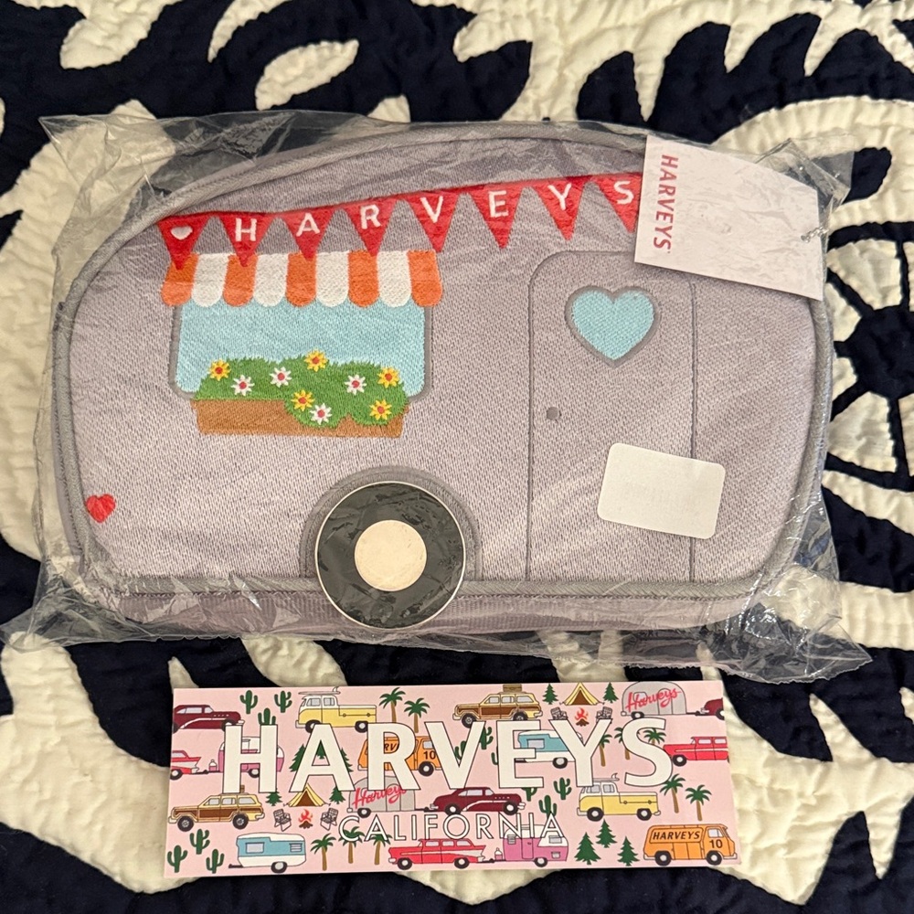 Harvey’s Seatbelt Bag Happy Camper Airstream bag